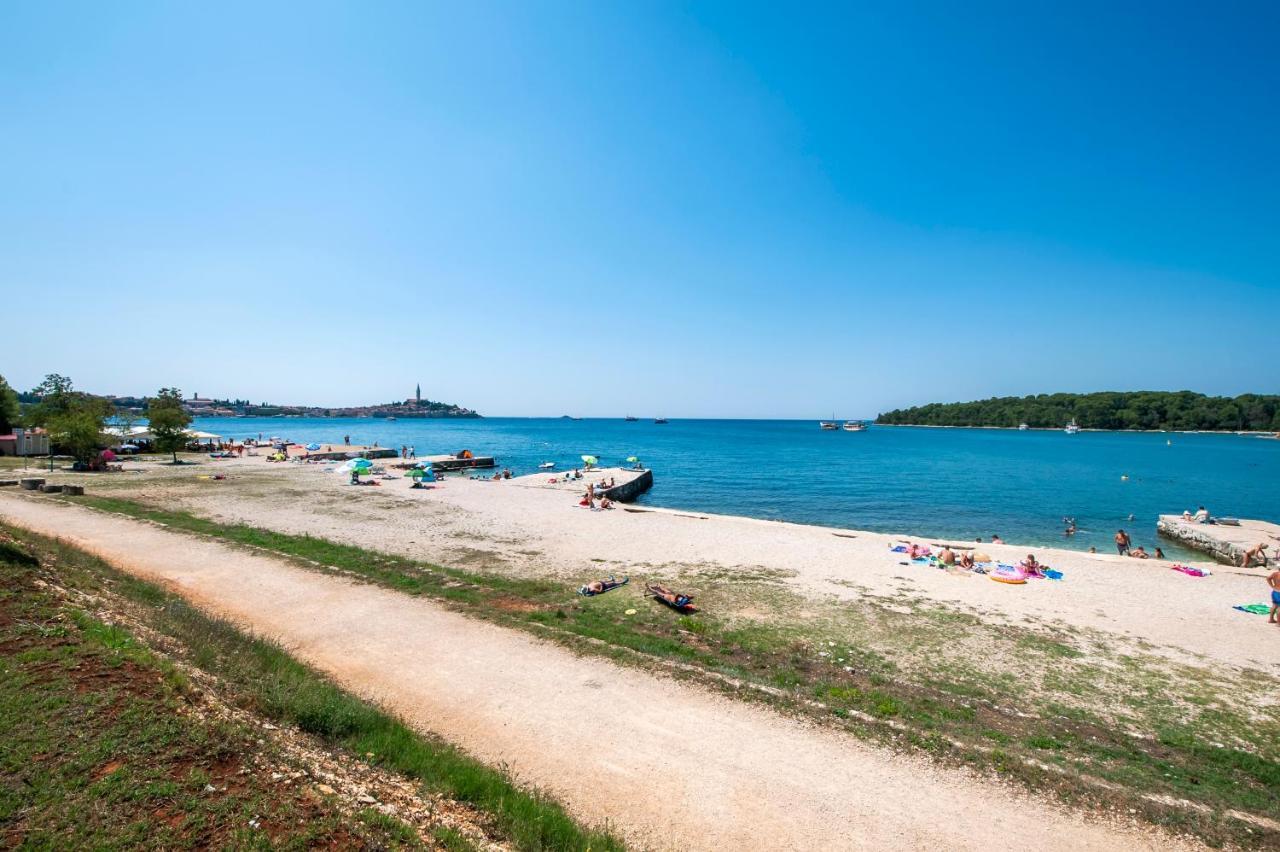 Pineta Mobile Home In Porton Biondi Camp Rovinj Exterior foto